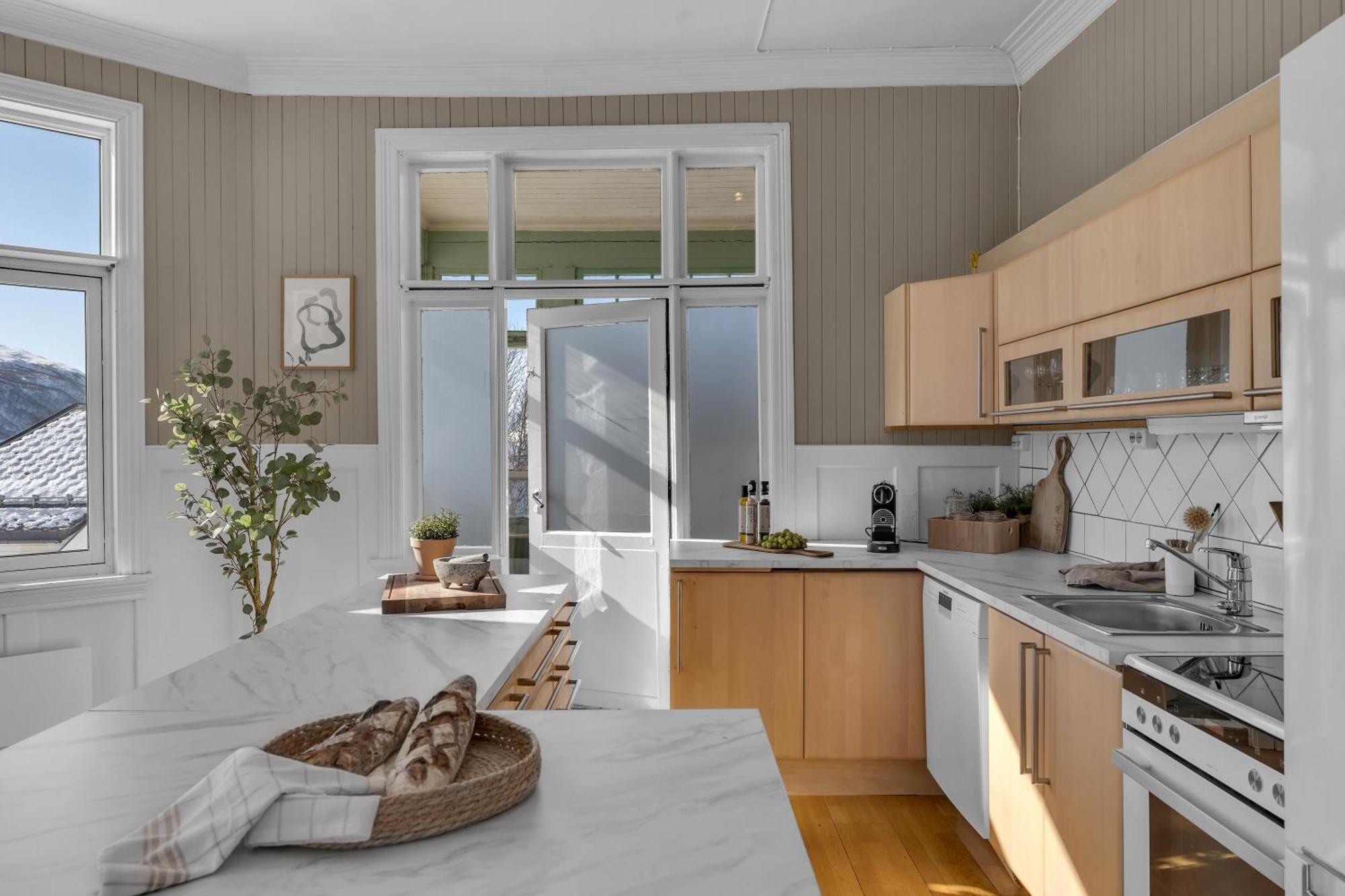 Lovely City Center Apartment With Amazing Views And Free Parking! Tromso Ngoại thất bức ảnh